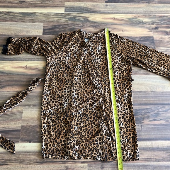 La Vie en Rose leopard print robe - Picture 9 of 10